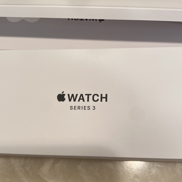 Apple Watch Series 3 - Picture 5 of 6